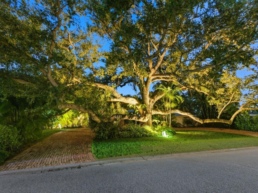 2511 Goldenrod St., Sarasota, FL 34239