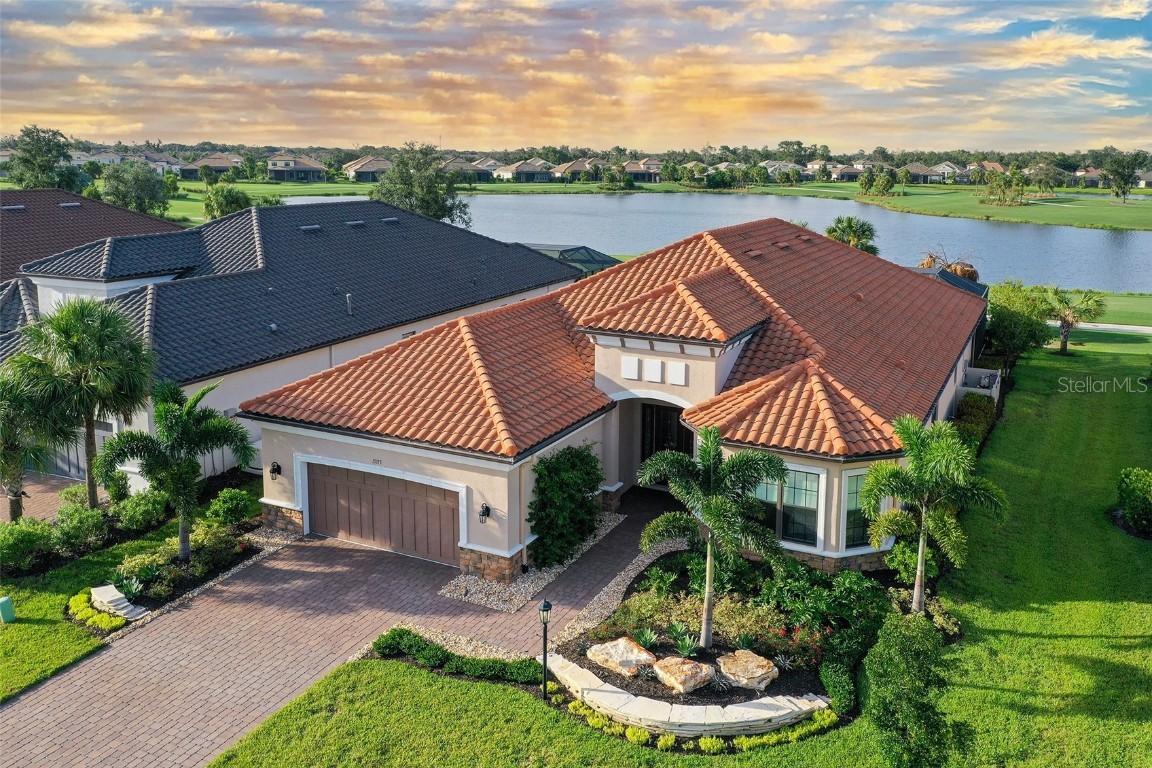 15115 Montello Way, Lakewood Ranch, FL 34211