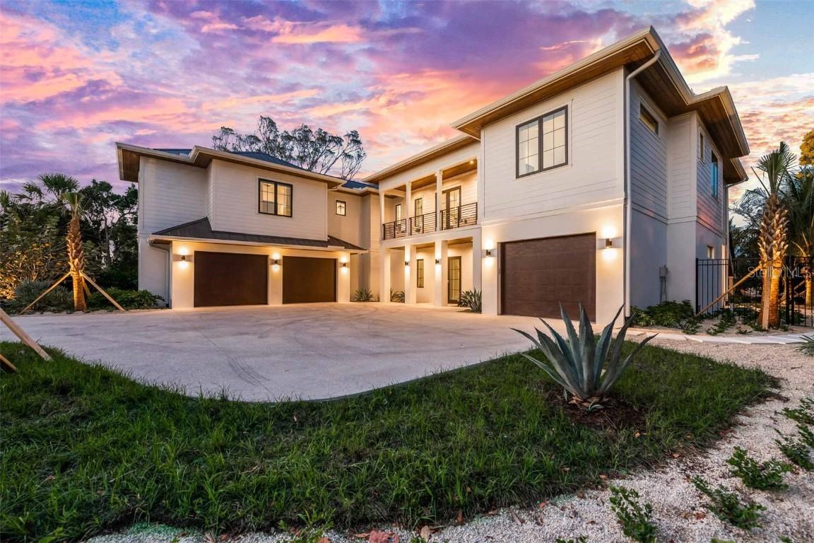 24 N Polk Dr., Sarasota, FL 34236