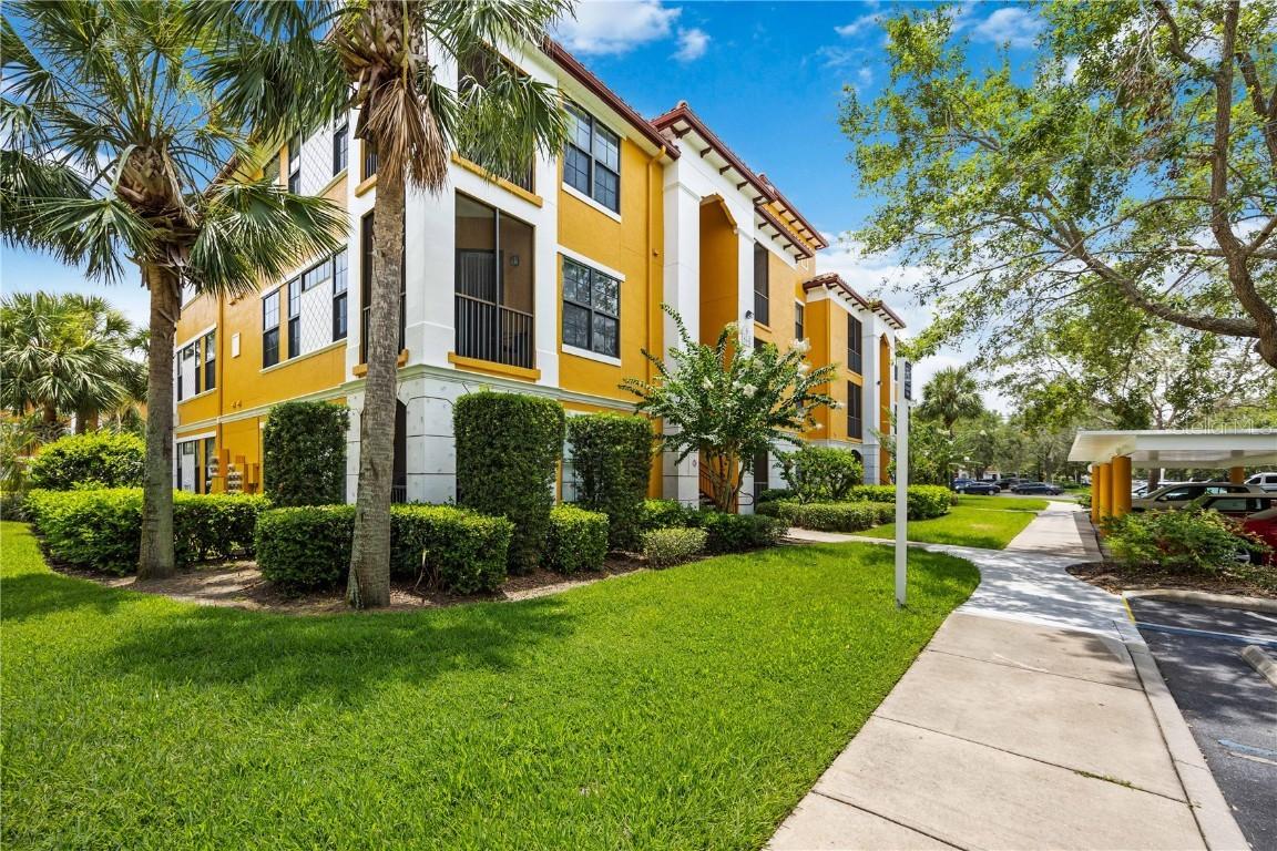 8341 38th Street Cir. #203, Sarasota, FL 34243