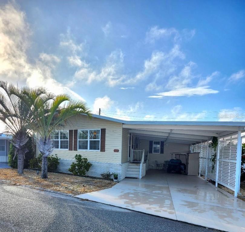 1706 Iowa Ave., Bradenton, FL 34207