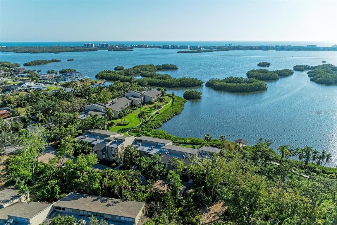 1617 Bayhouse Ct. #121, Sarasota, FL 34231