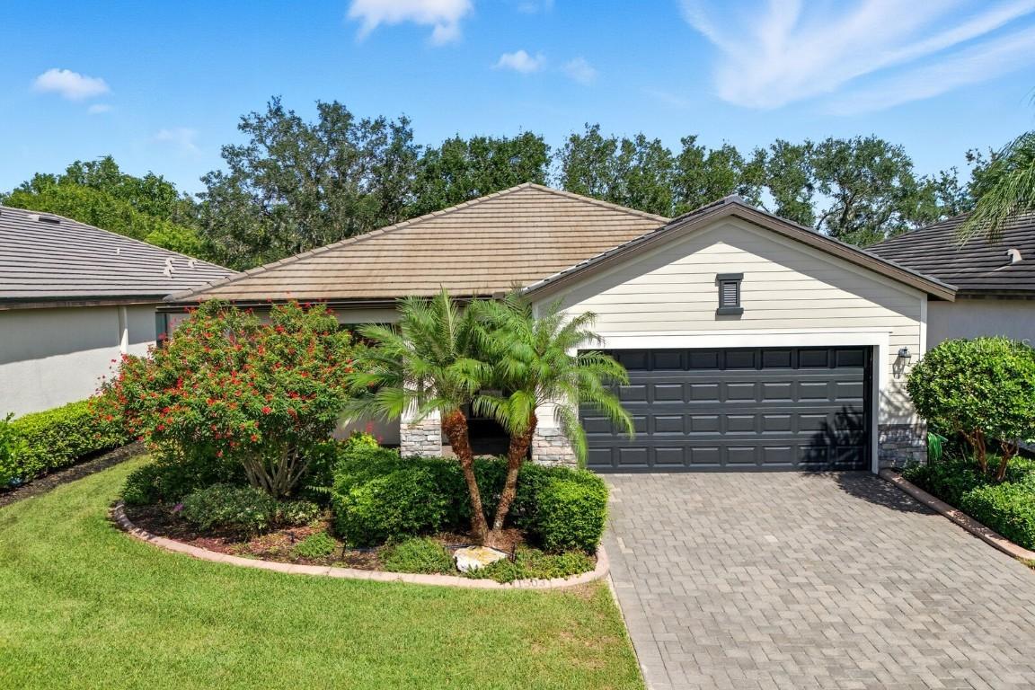 11503 Sweetgrass Dr., Bradenton, FL 34212