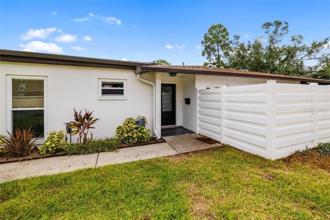 3500 N Village Ct. #221, Sarasota, FL 34231