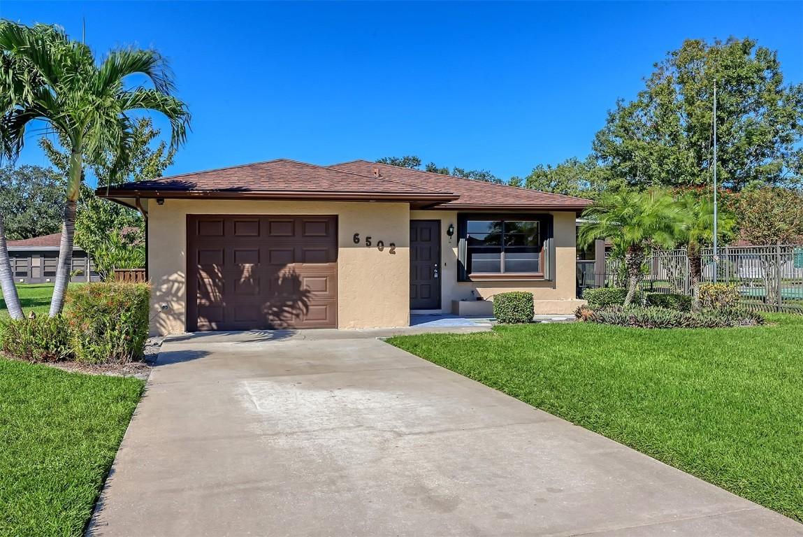 6502 Heritage Ln., Bradenton, FL 34209