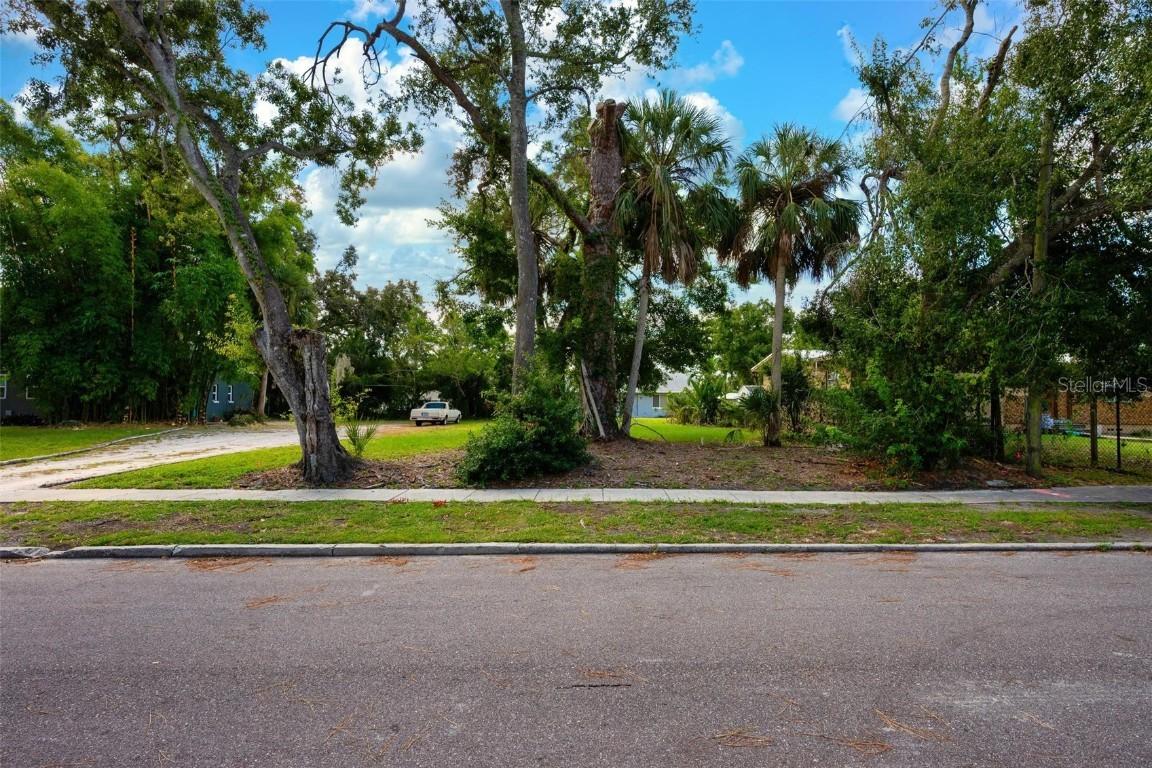 1460 17th St., Sarasota, FL 34234