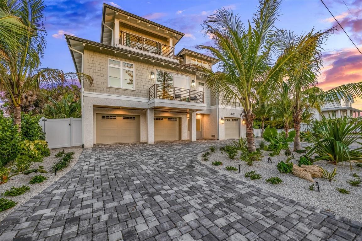 401 77th St., Holmes Beach, FL 34217