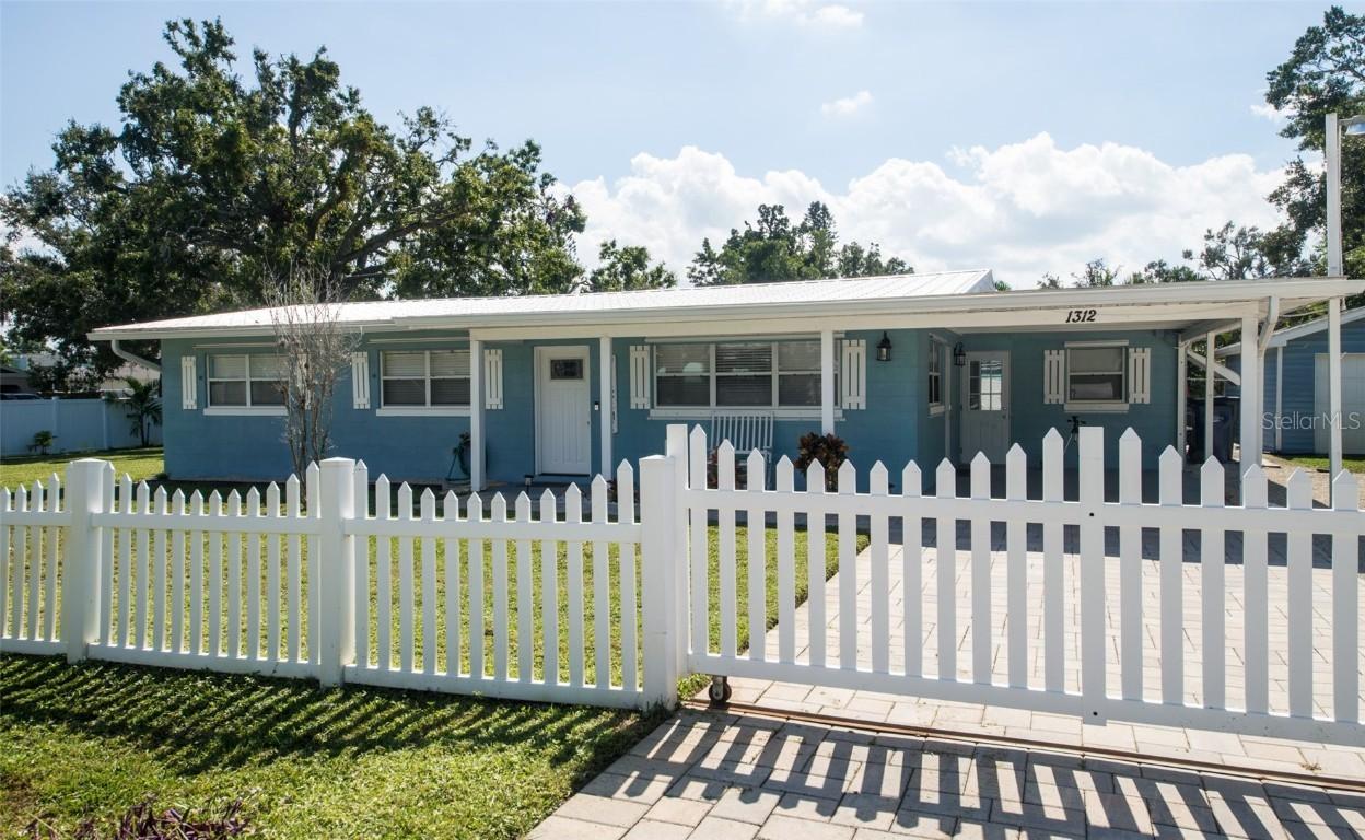 1312 66th St., Bradenton, FL 34209