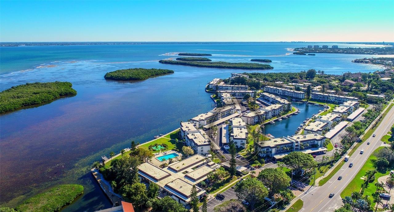 4380 Exeter Dr. #303, Longboat Key, FL 34228