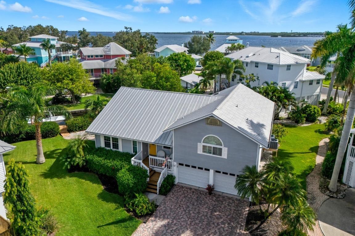 1528 43rd Avenue Dr., Palmetto, FL 34221
