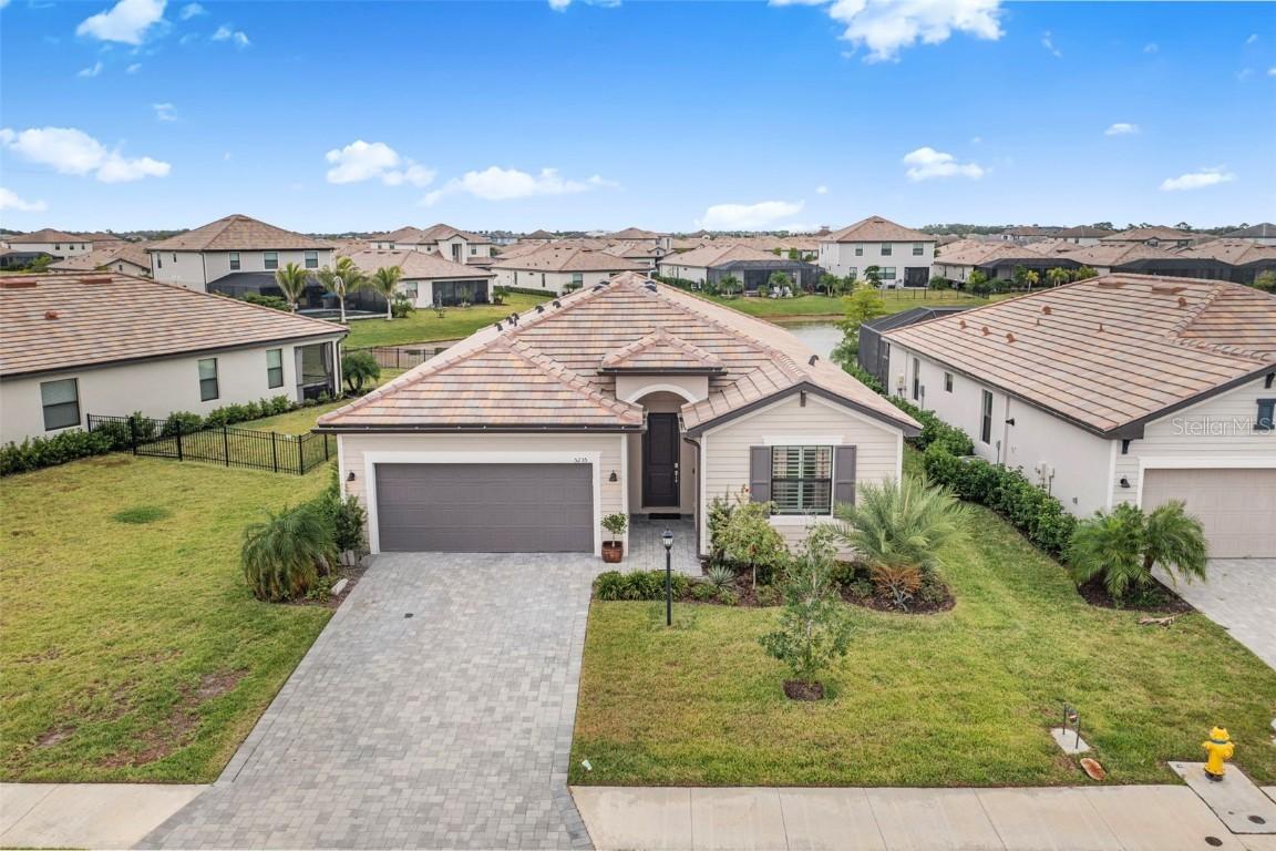 5235 Coral Reef Way, Bradenton, FL 34211