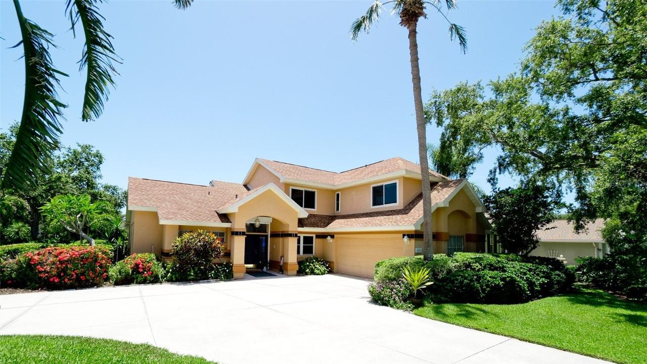 9102 12th Ave., Bradenton, FL 34209