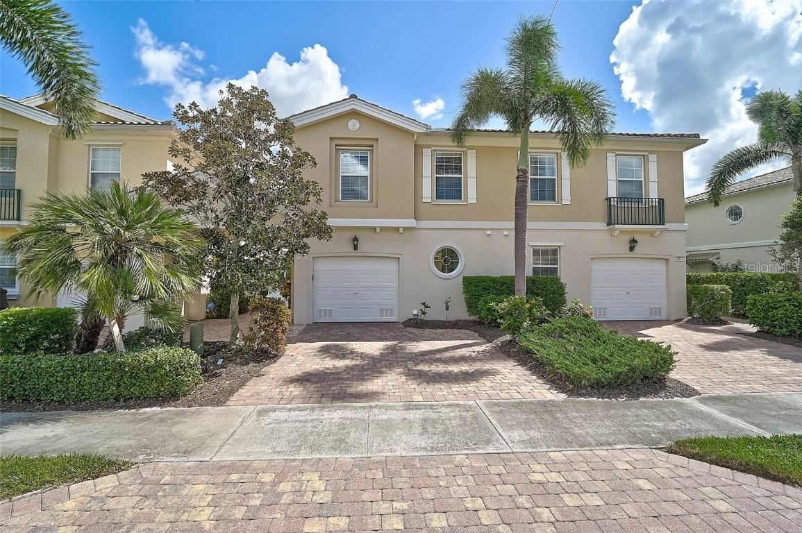 1737 Burgos Dr., Sarasota, FL 34238