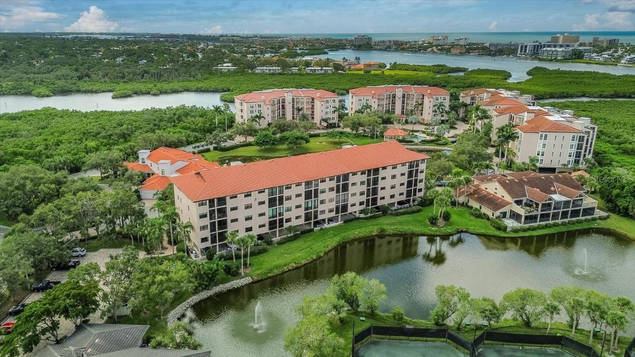 5408 Eagles Point Cir. #102, Sarasota, FL 34231