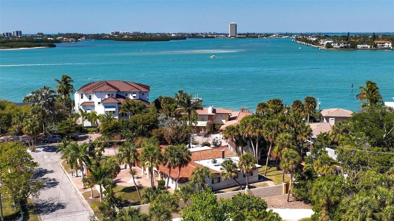 25 Lands End Ln., Sarasota, FL 34242