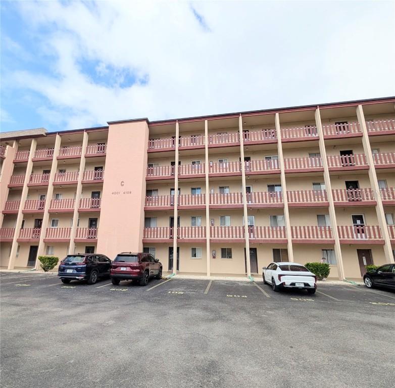 4137 Lake Bayshore Dr. #C505, Bradenton, FL 34205