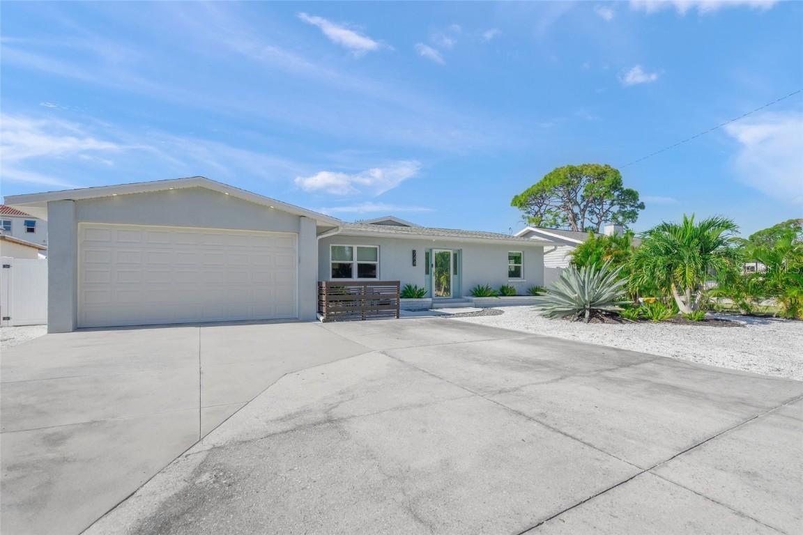 744 Guild Dr., Venice, FL 34285