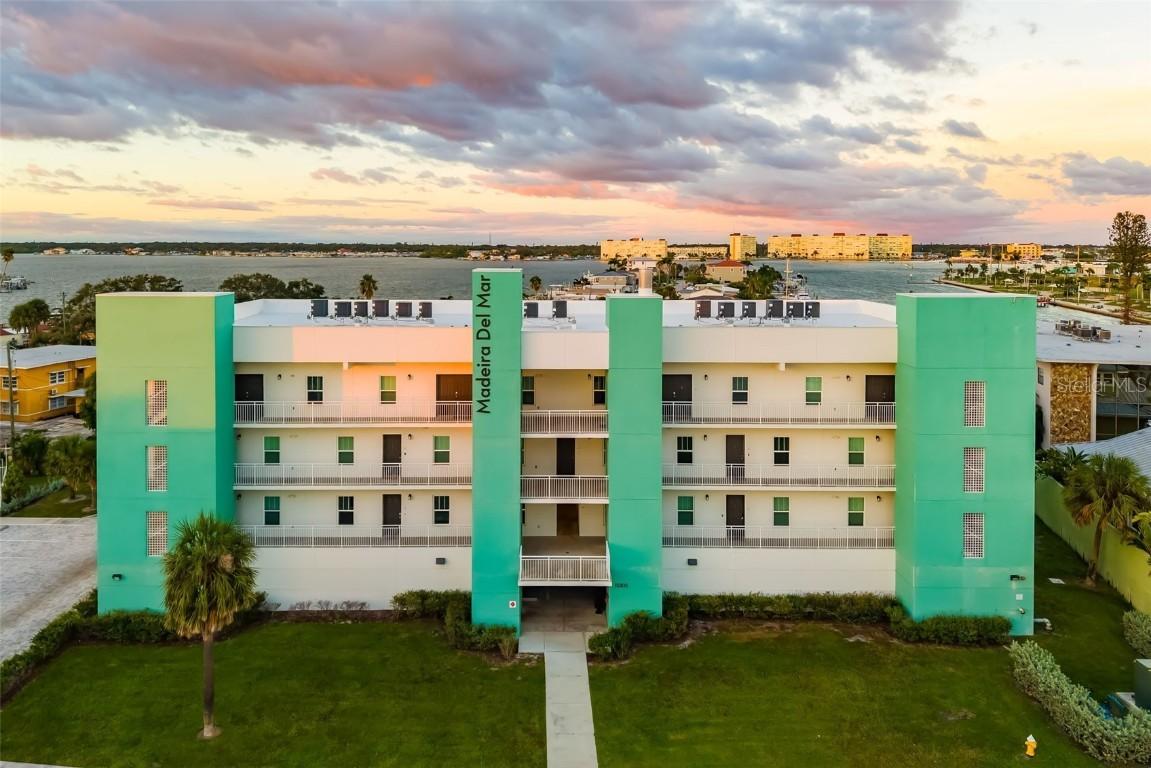 15305 1st St. #201, Madeira Beach, FL 33708