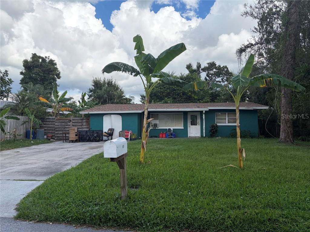 5617 Olive Ave., Sarasota, FL 34231
