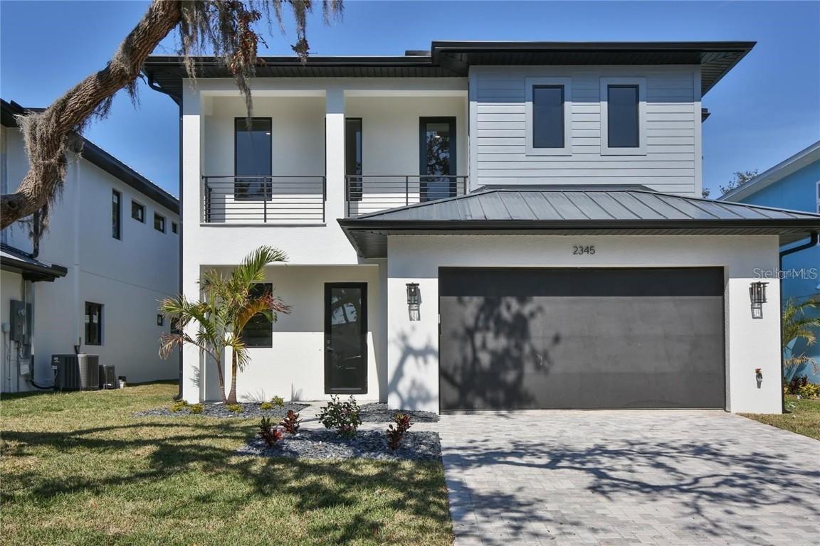2345 Oak Ter., Sarasota, FL 34231