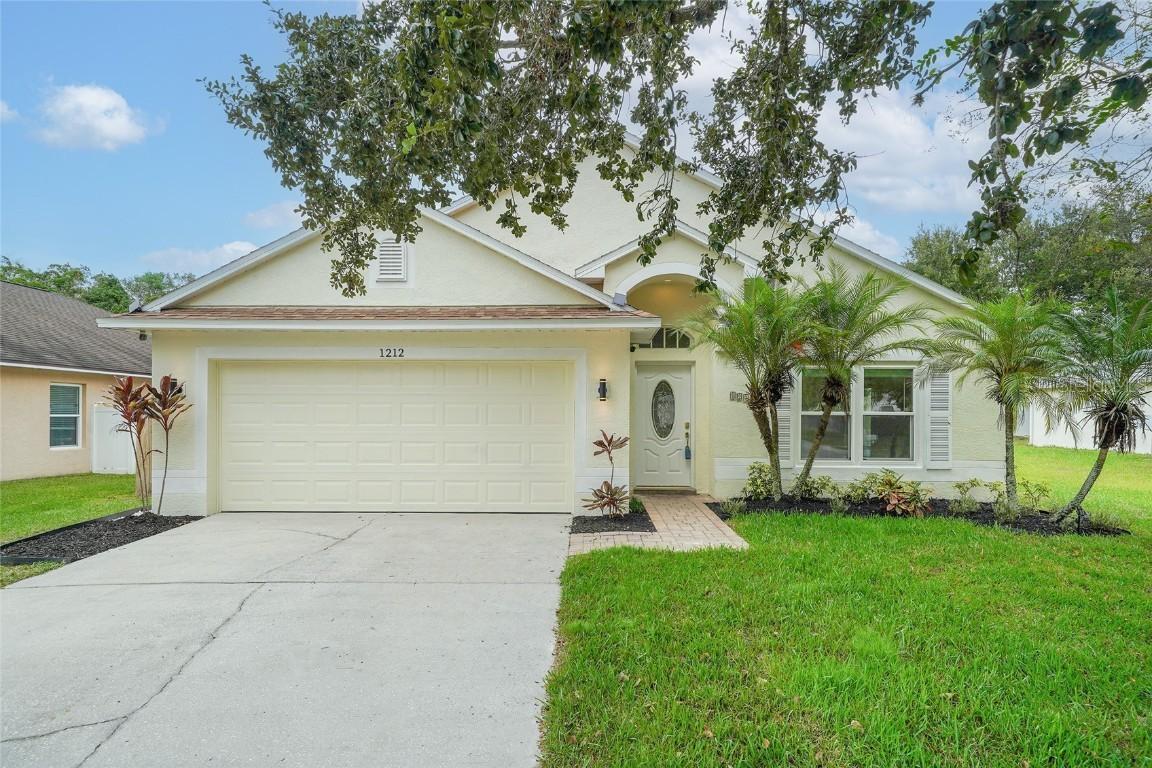 1212 Lake Shore Ranch Dr., Seffner, FL 33584