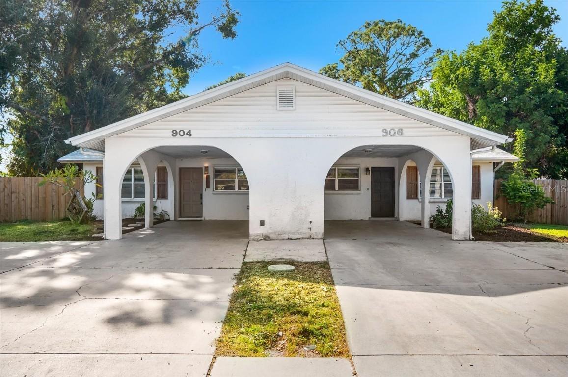 904 66th Ave., Bradenton, FL 34207