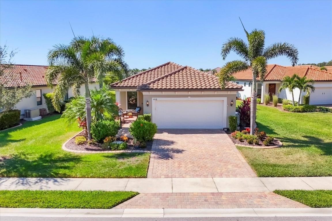 6918 Hanover Ct., Lakewood Ranch, FL 34202