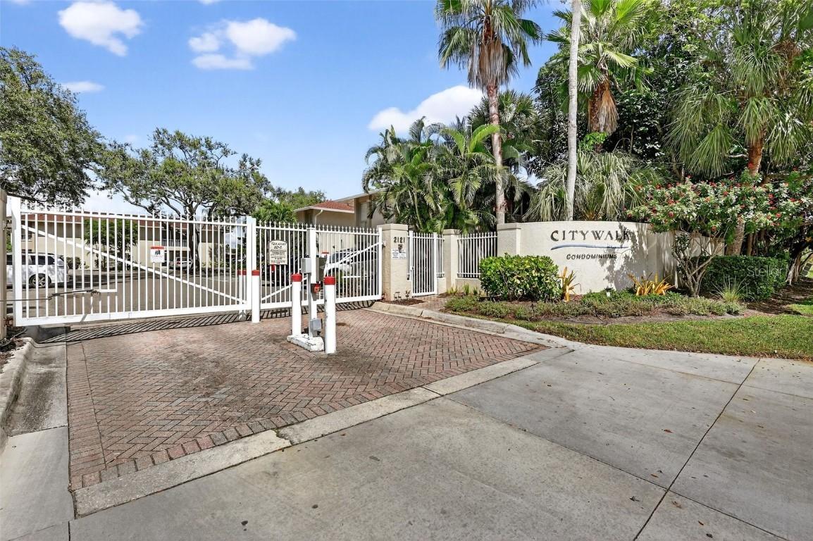 2121 Wood St. #226, Sarasota, FL 34237