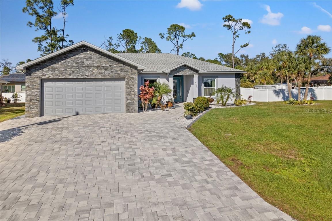 4048 Markle Ave., North Port, FL 34286