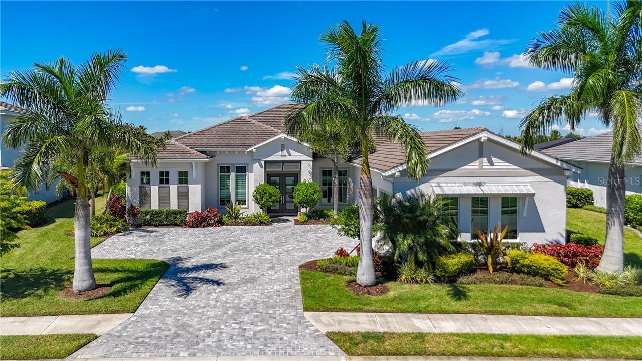 8343 Redonda Loop, Bradenton, FL 34202