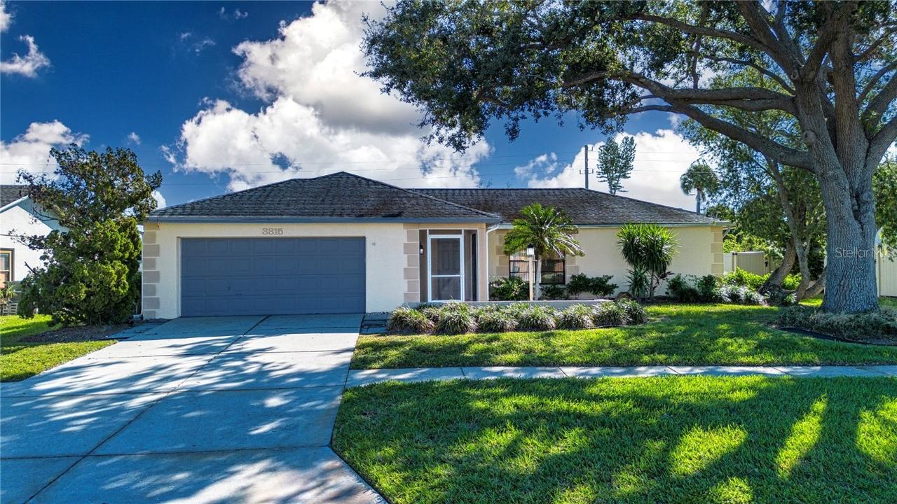3815 Kingston Blvd., Sarasota, FL 34238