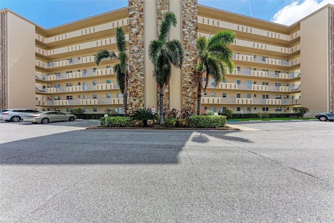 4040 Ironwood Cir. #401F, Bradenton, FL 34209