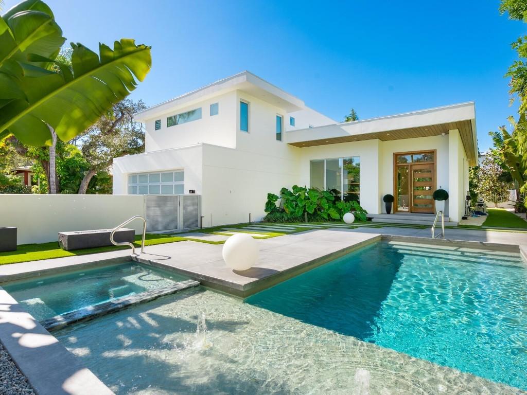 2624 Mulberry Ter., Sarasota, FL 34239