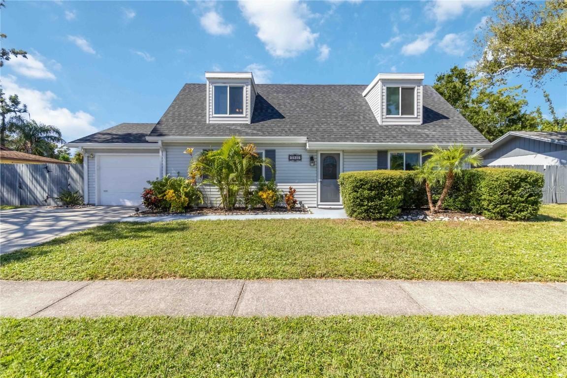 3845 Gatewood Dr., Sarasota, FL 34232