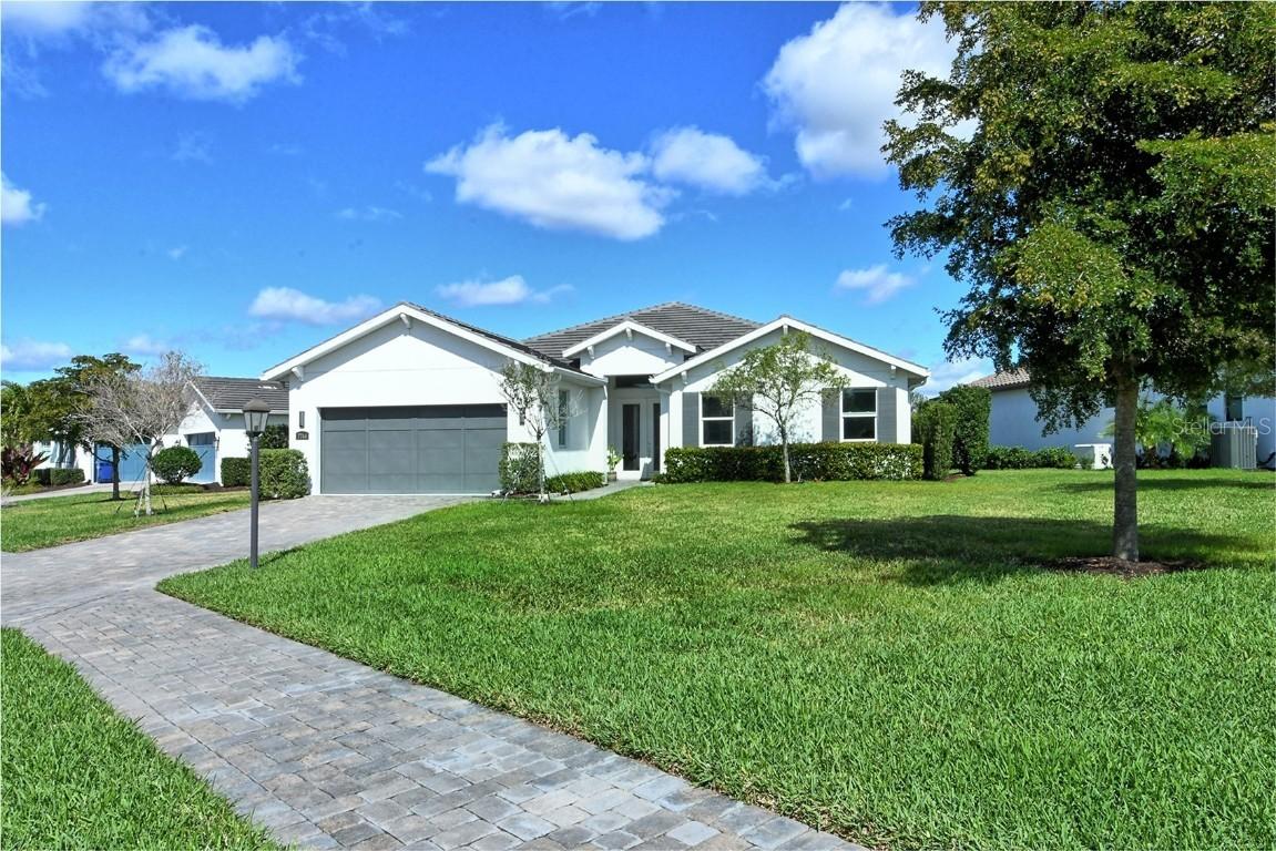 7744 Sandhill Lake Dr., Sarasota, FL 34241