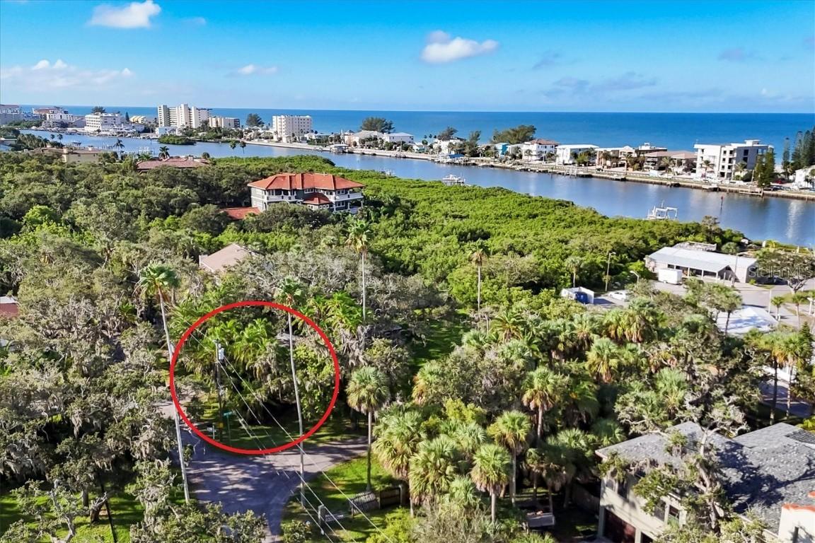 15102 Mary St., Largo, FL 33774