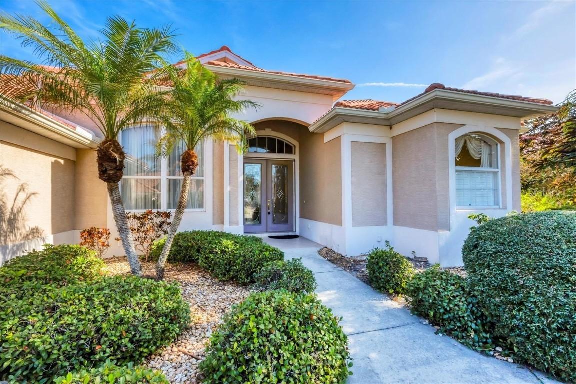5615 Eastwind Dr., Sarasota, FL 34233