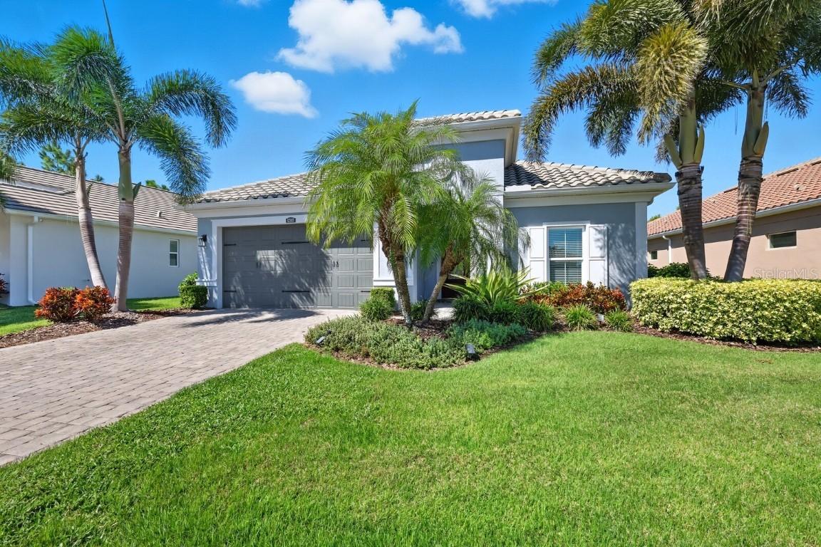 12107 Perennial Pl., Lakewood Ranch, FL 34211