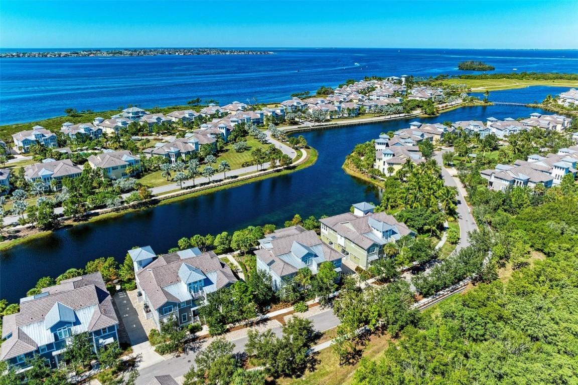 308 Sapphire Lake Dr. #202, Bradenton, FL 34209