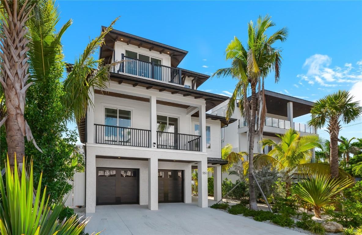 551 S Washington Dr., Sarasota, FL 34236