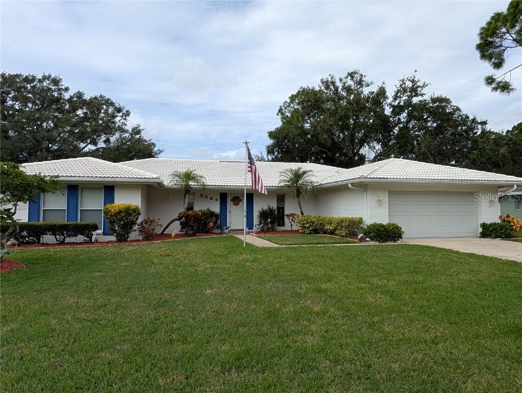 8864 15th Way, St Petersburg, FL 33702