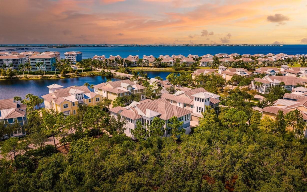 339 Sapphire Lake Dr. #101, Bradenton, FL 34209