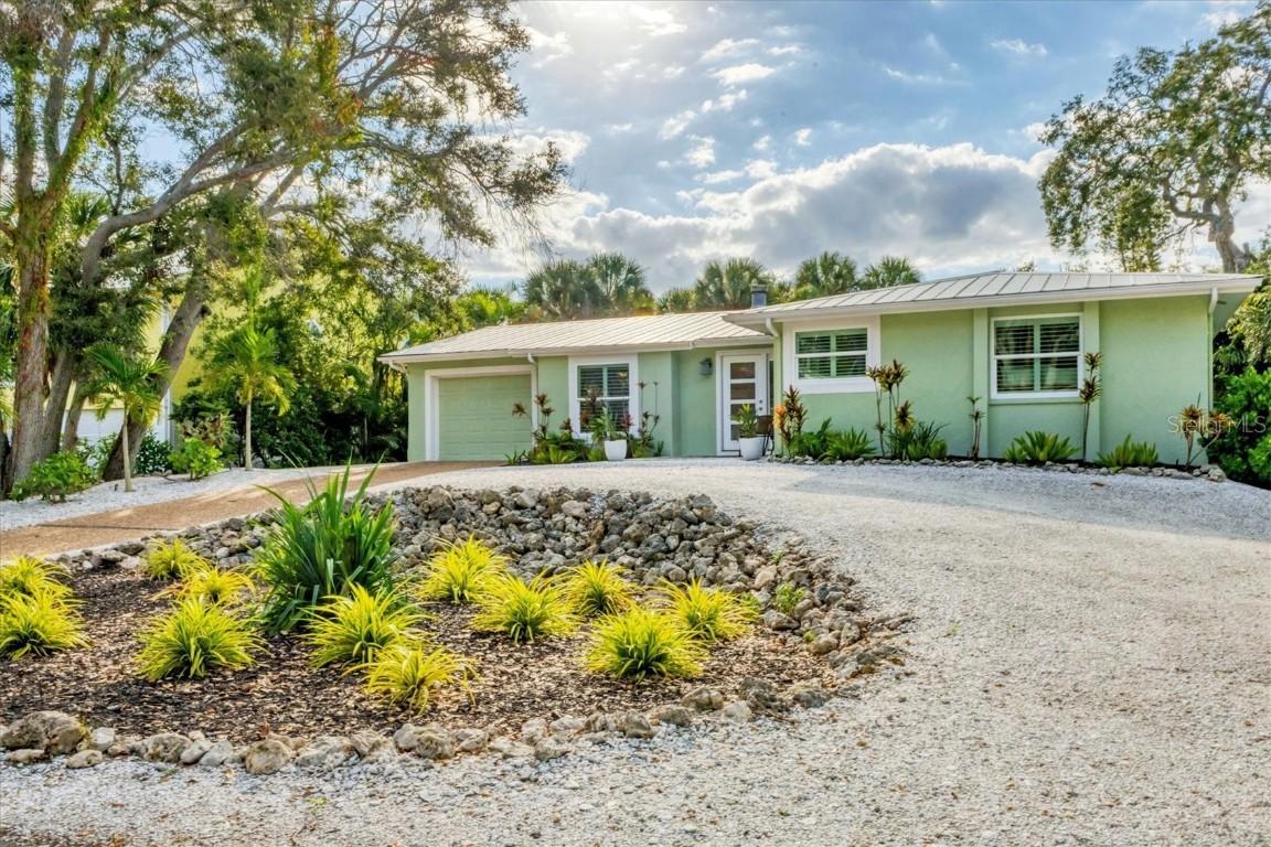 5112 Oakmont Pl., Sarasota, FL 34242