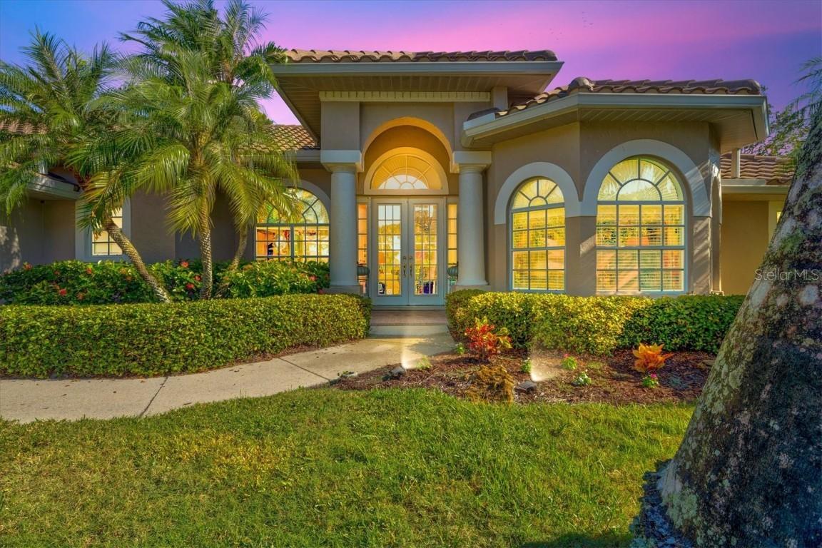 2042 Timucua Tr., Nokomis, FL 34275