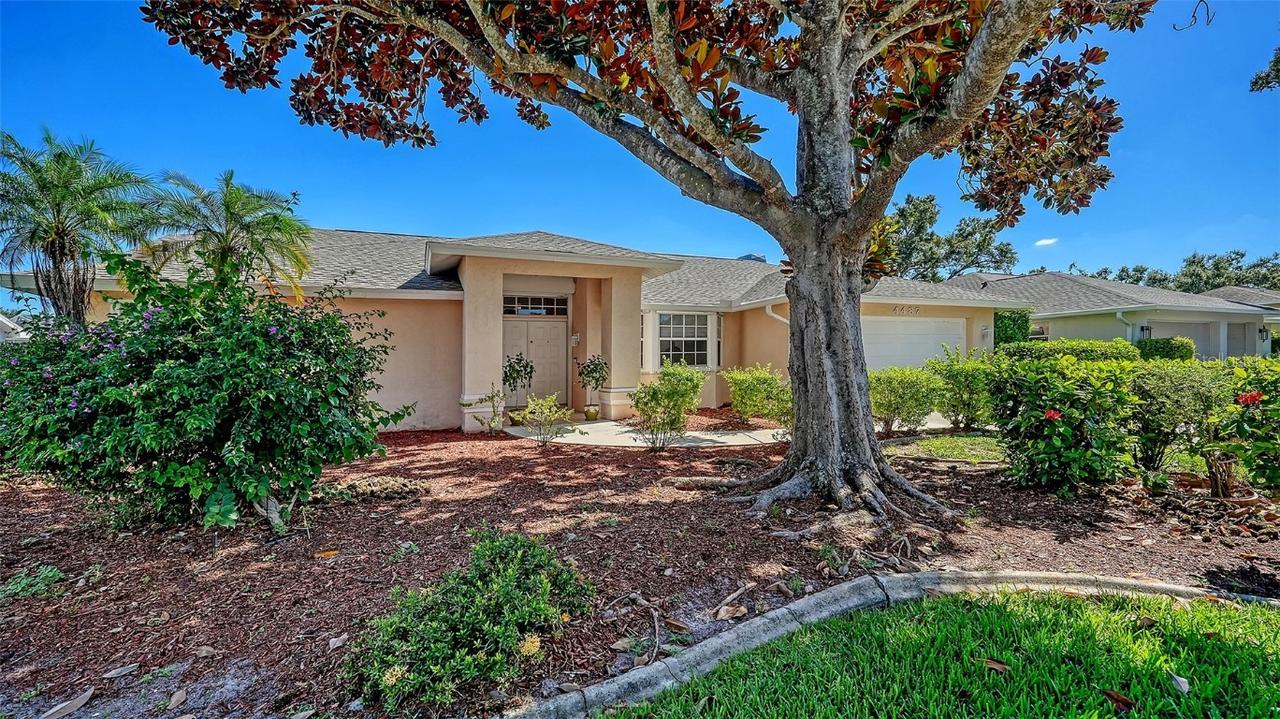 4487 Diamond Cir., Sarasota, FL 34233
