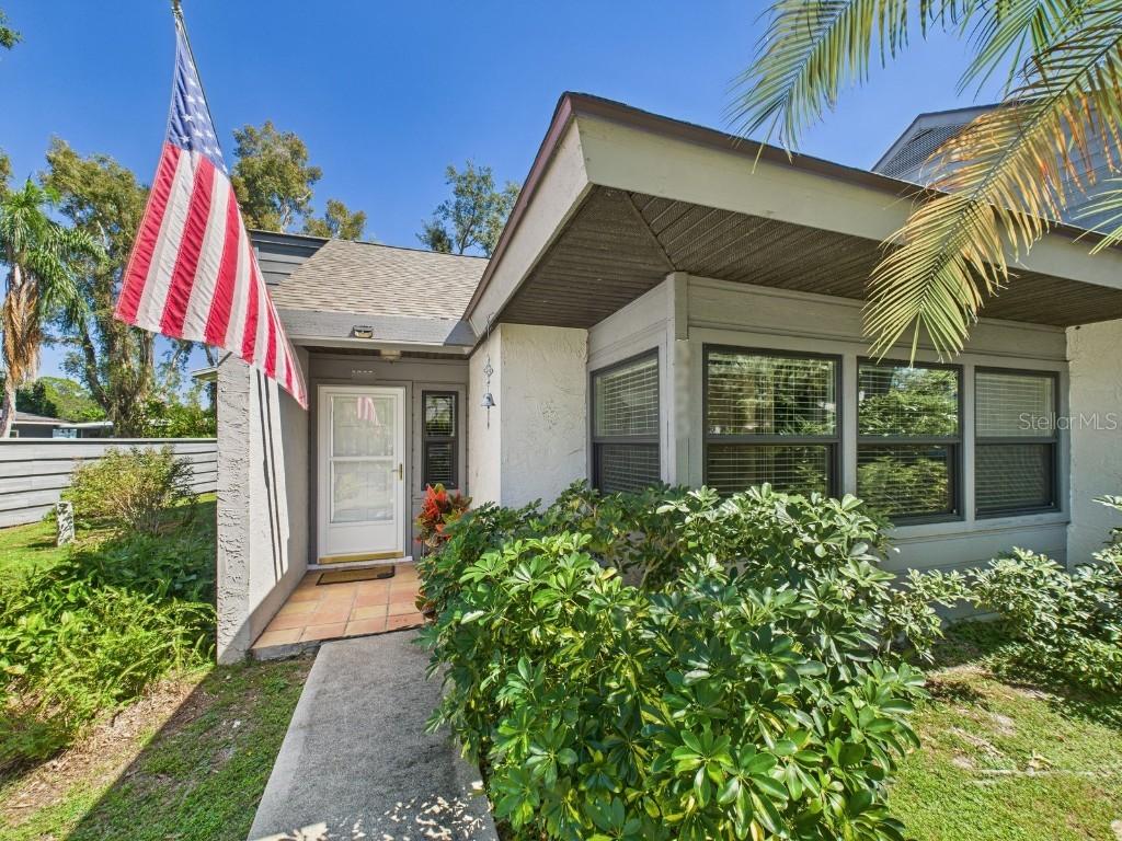 3225 Golden Eagle Ln., Sarasota, FL 34231