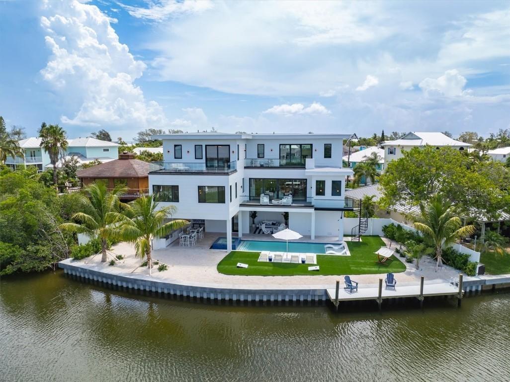 111 Gull Dr., Anna Maria, FL 34216