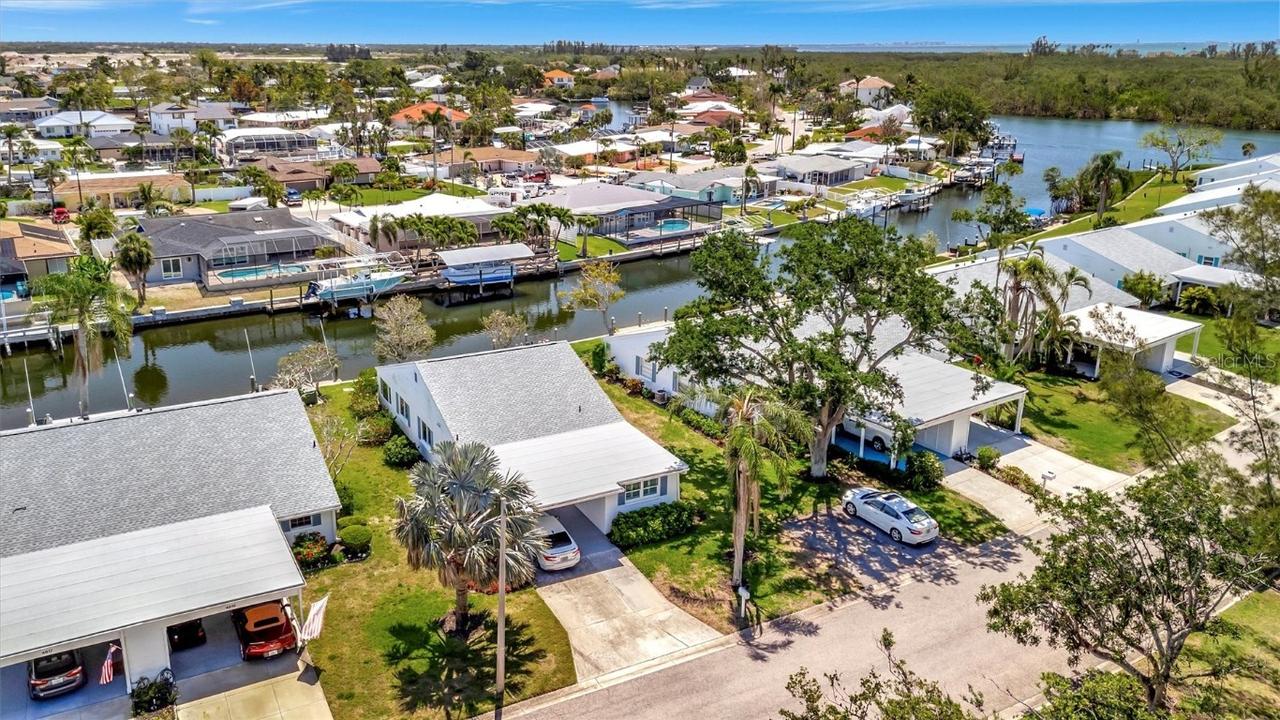 4821 Mount Vernon Dr., Bradenton, FL 34210