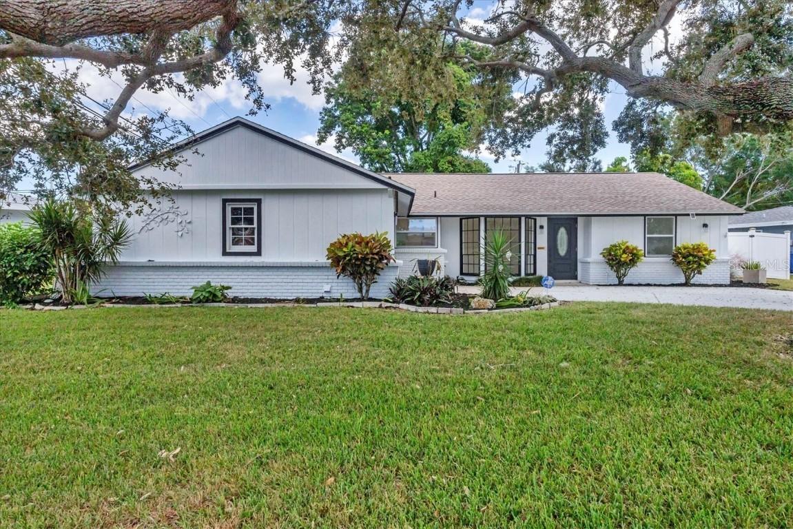 6711 S Lockwood Ridge Rd., Sarasota, FL 34231