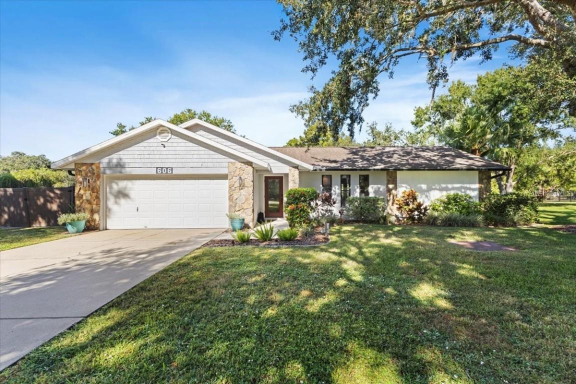 606 136th Ct., Bradenton, FL 34212